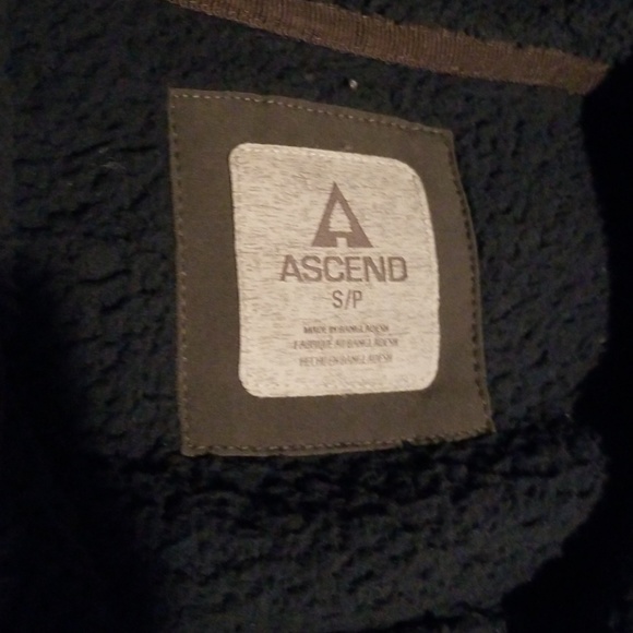 Ascend Fleece - Picture 3 of 3